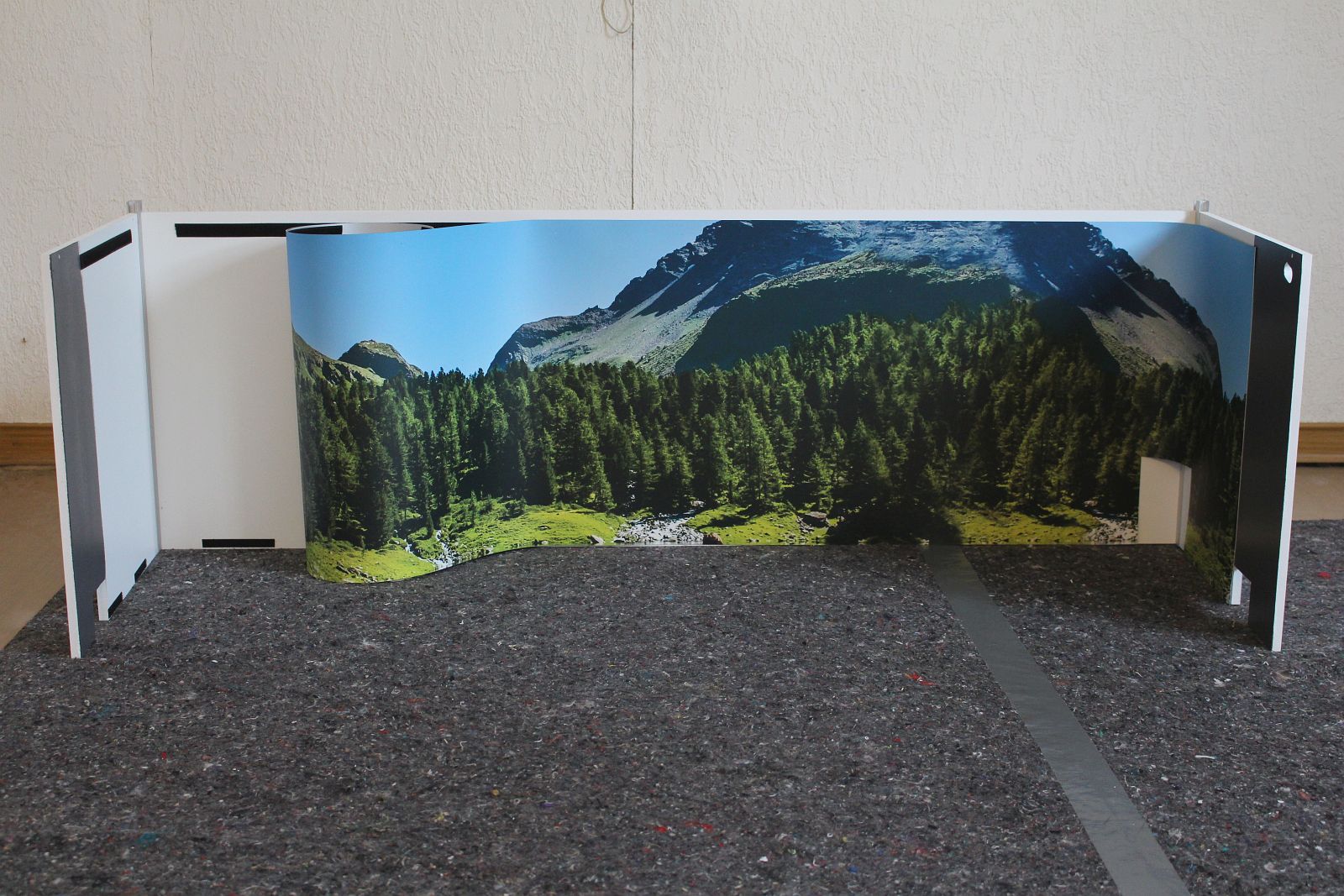 Anfertigen des Hintergrunds für das Präsentationsdiorama